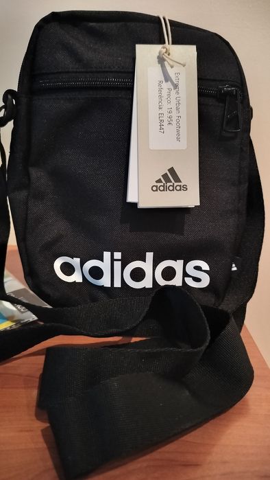 Pochete adidas nova com etiqueta original.