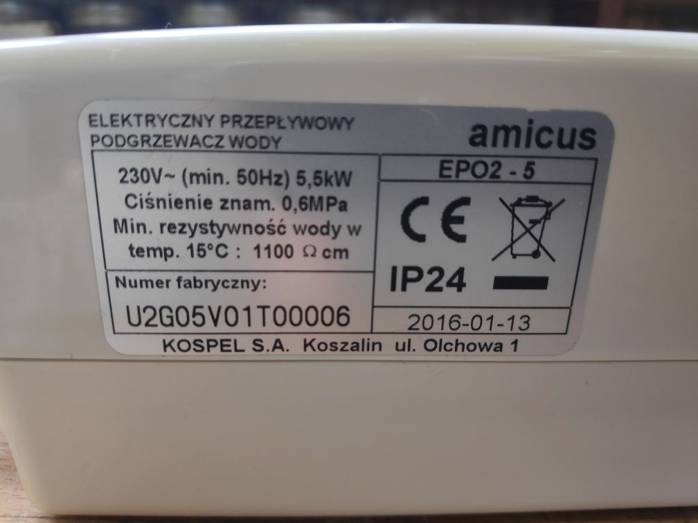 Przepływowy ogrzewacz wody 6kW mocny