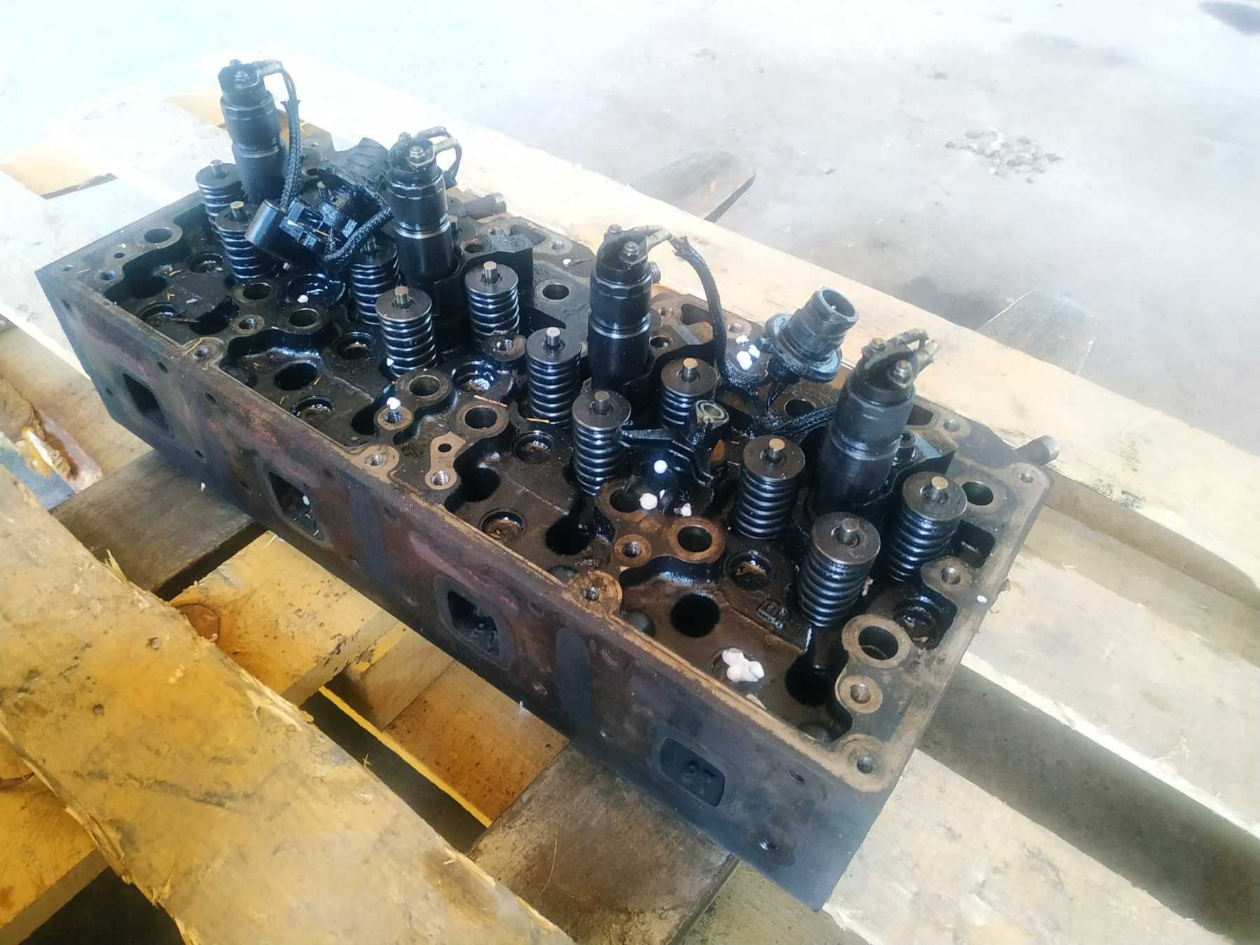 ГБЦ, ГОЛОВКА ДВИГУНА MAN TGL D0834 Man TGA F2000 Mercedes  Рекс 609