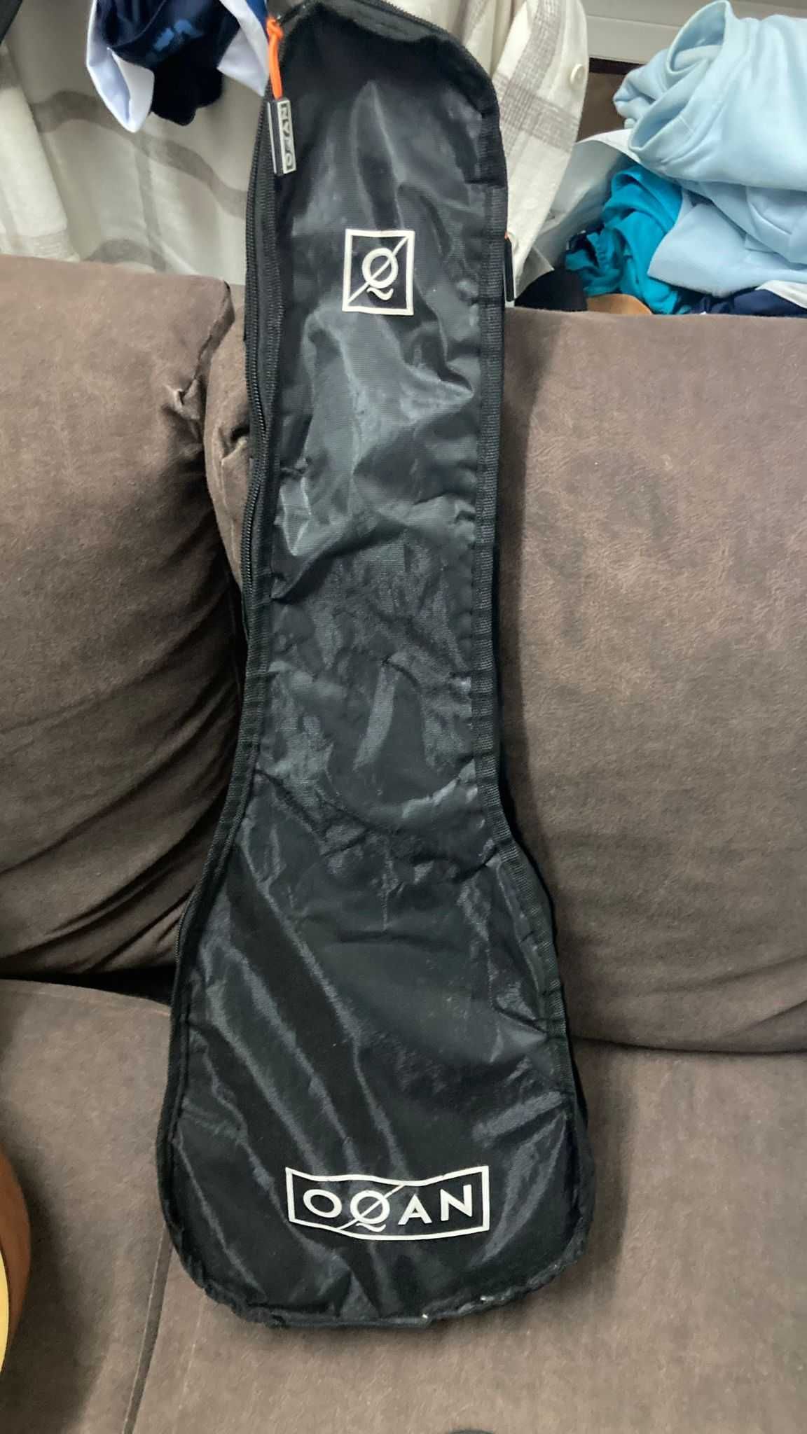 Ukelele tenor (grande)