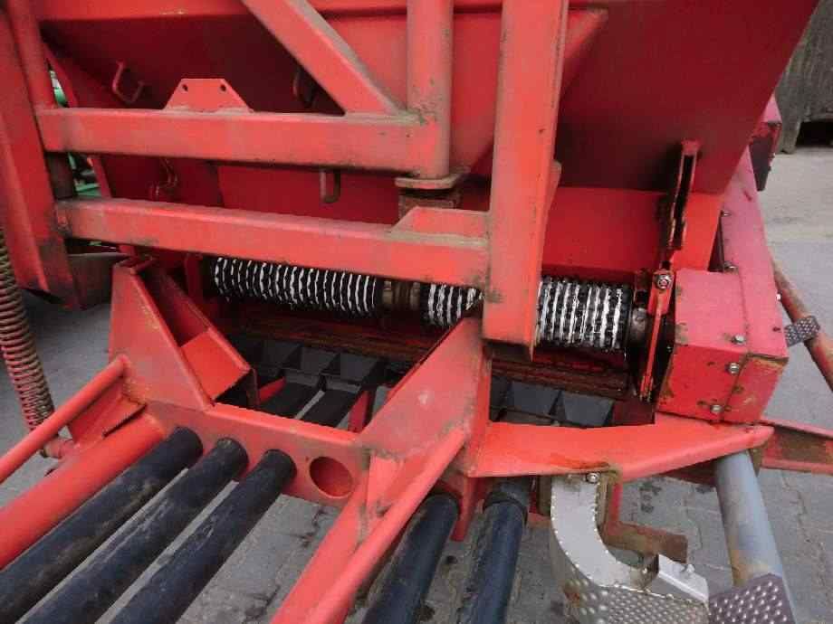 Rozsiewacz nawozu Rauch aero 1112