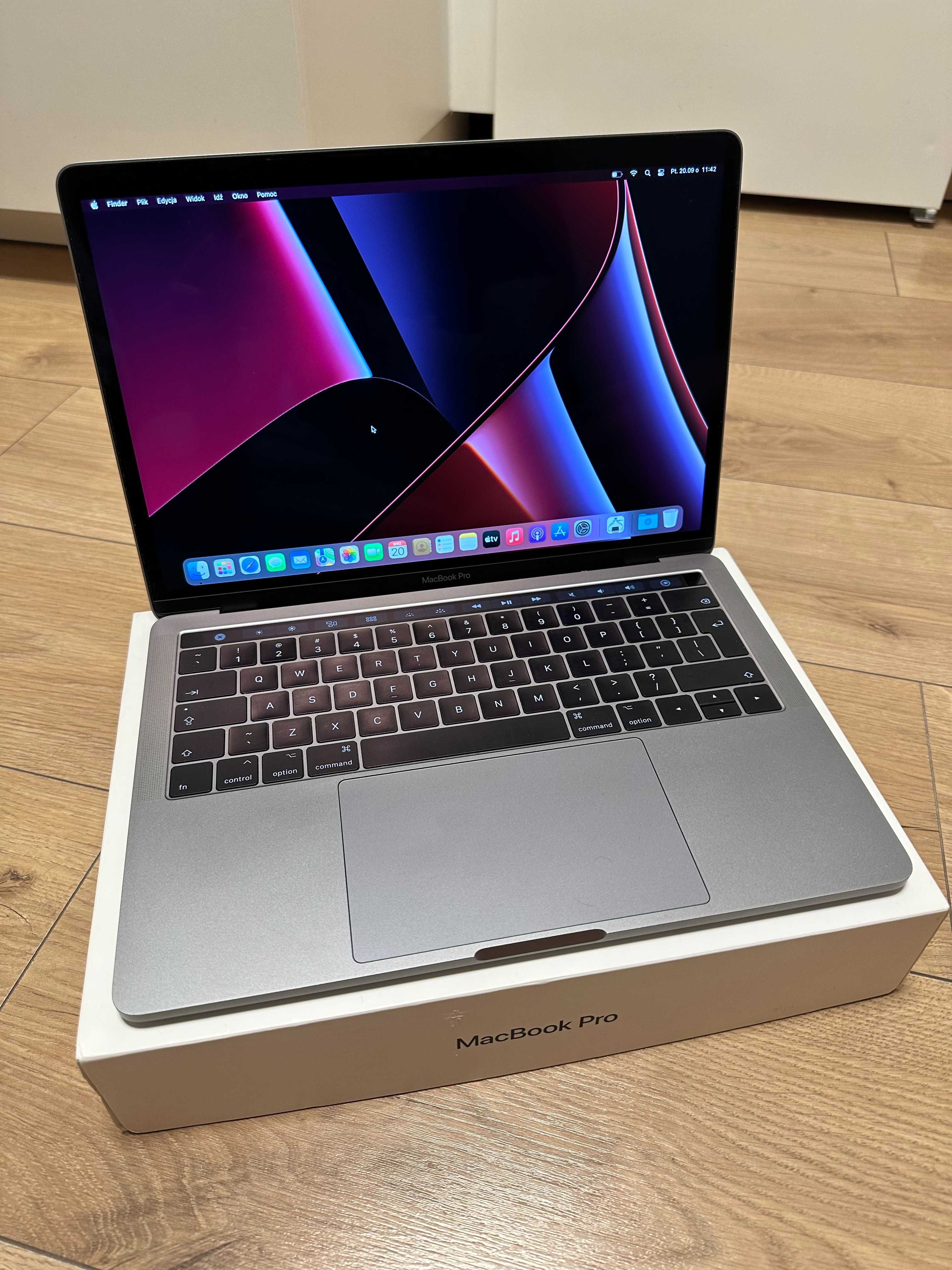 MacBook Pro 13,3” TOUCH BAR TOUCH ID 8/512 GB w idealnym stanie!