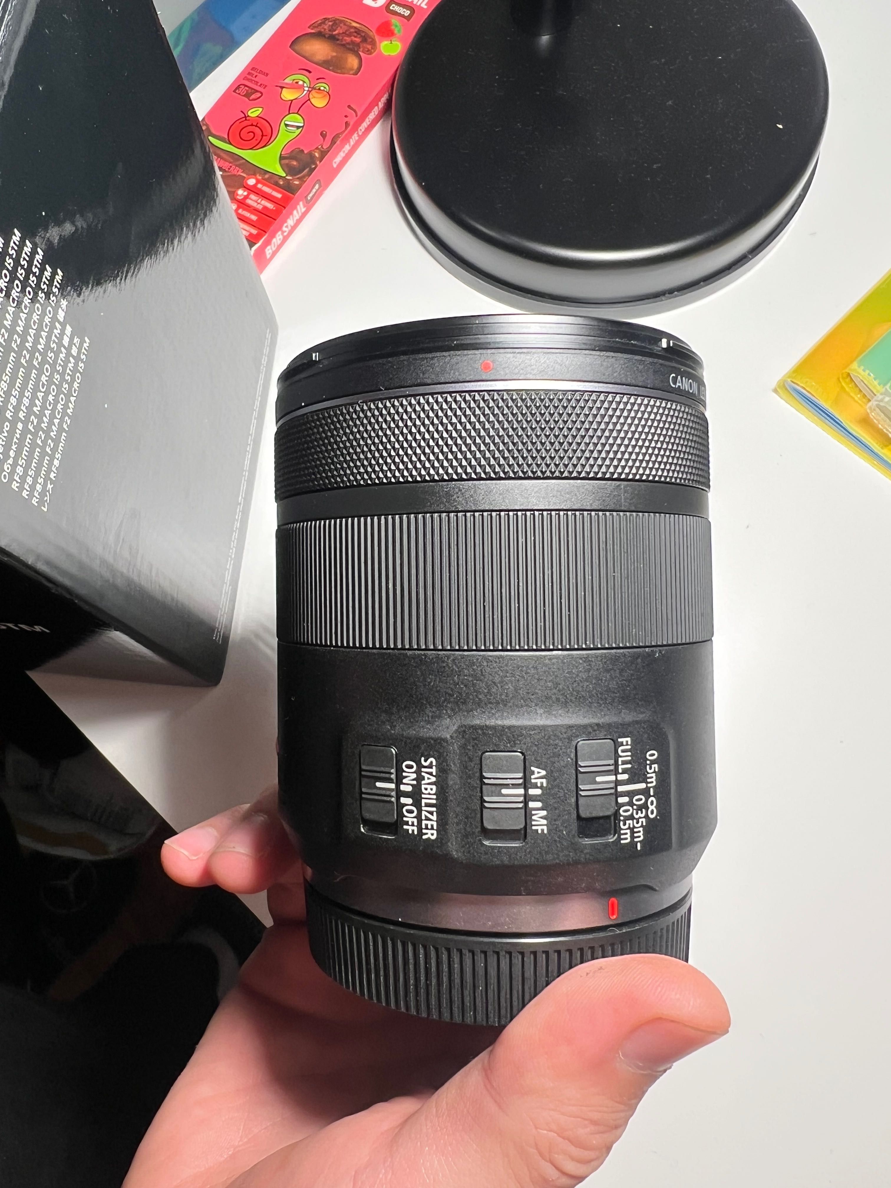 Canon RF 85mm f2 macro is stm