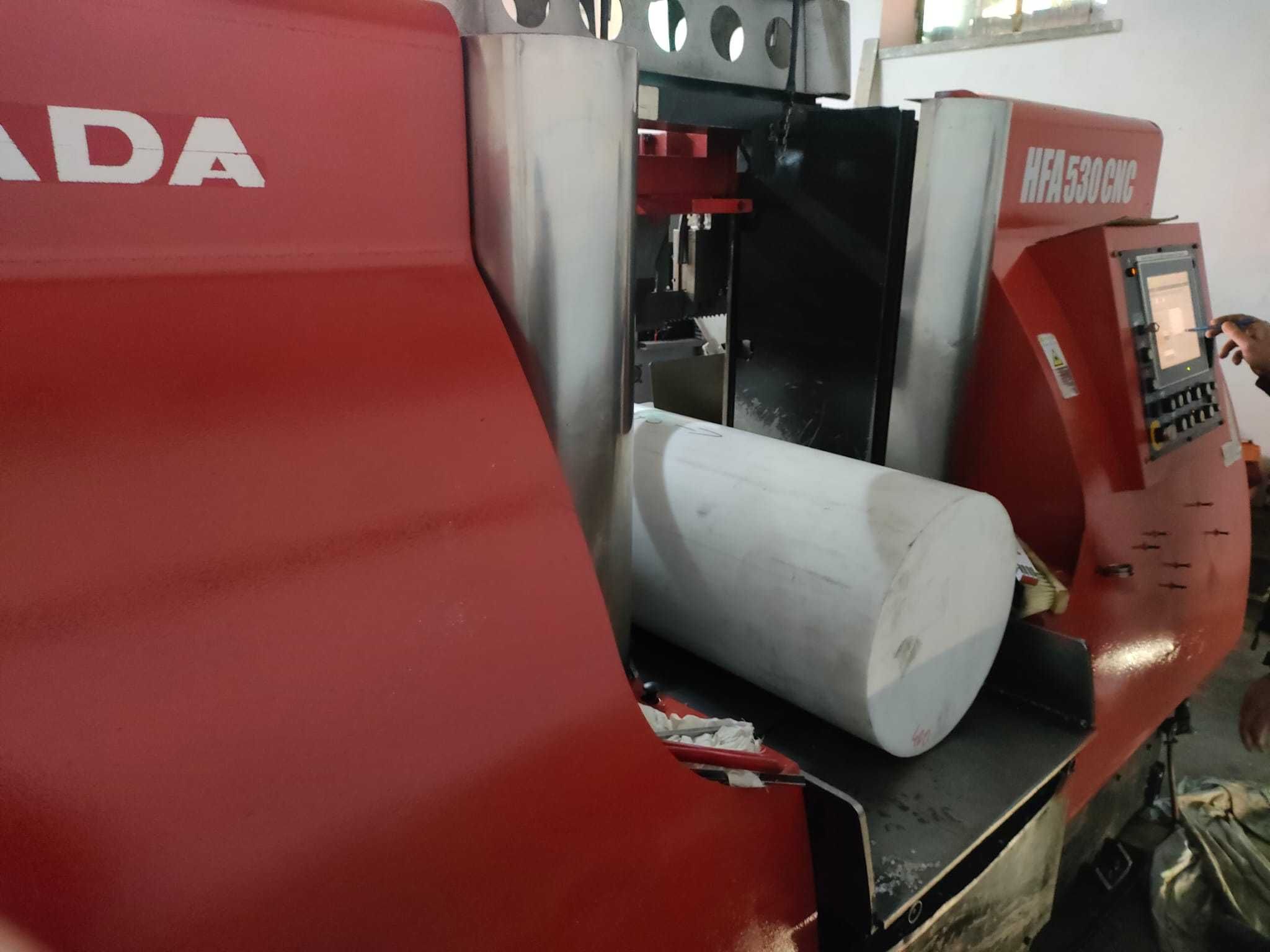 Piła taśmowa przecinarka Amada HFA530 CNC