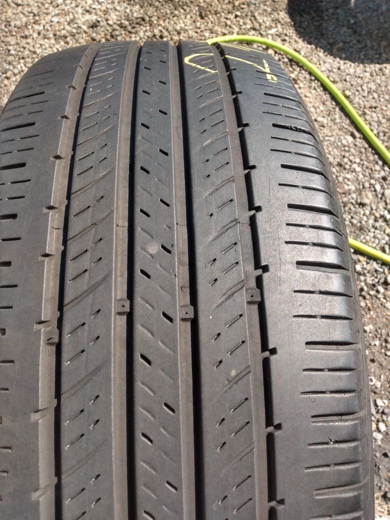 Opony letnie 2 szt Hankook 215/55R18.