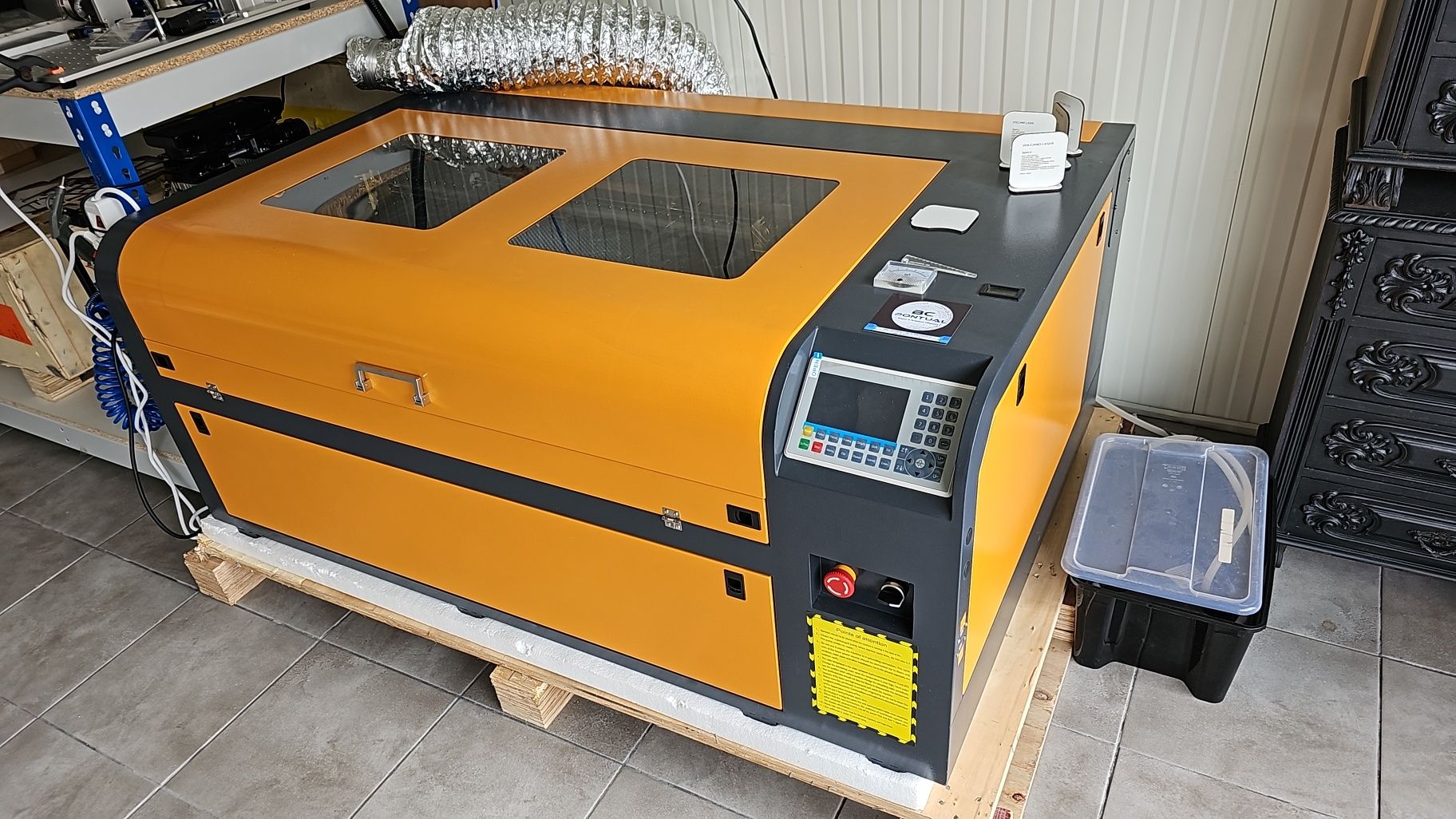 Laser co2 VOLCANO 1000 X 600 100Wp