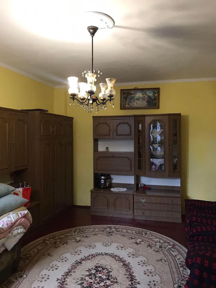 Продаю квартиру в Заліщиках