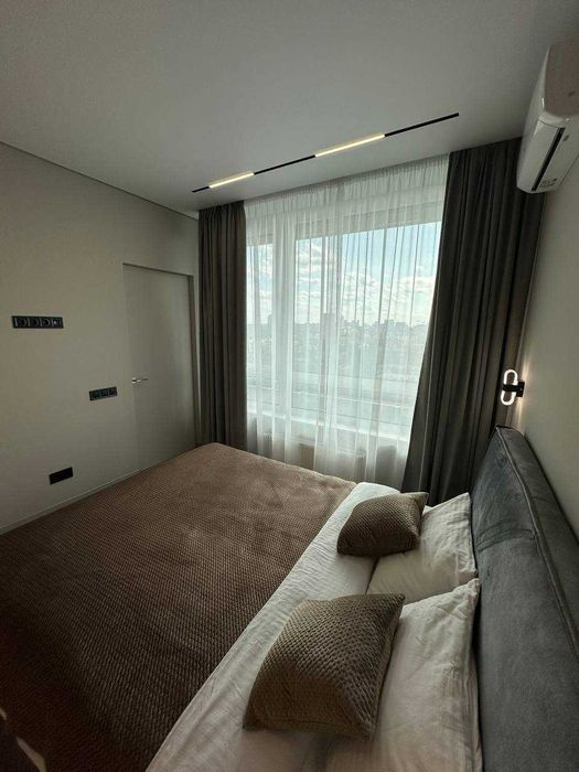 Оренда видової 1-кім квартири в ЖК "White Lines" вул. Васильківська 1