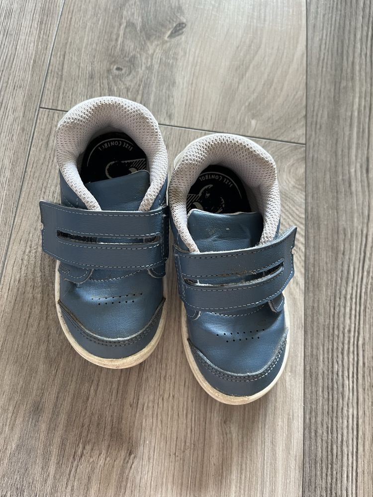 Buty sportowe Decathlon 23