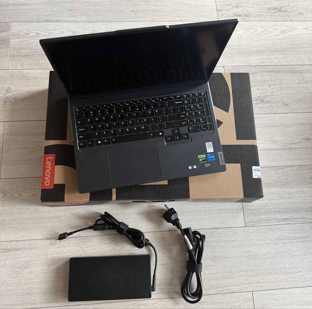 Lenovo Legion Pro 5 16IRX9 16" 240Hz i5-14500HX 32GB ,1TB ,RTX4060 8GB
