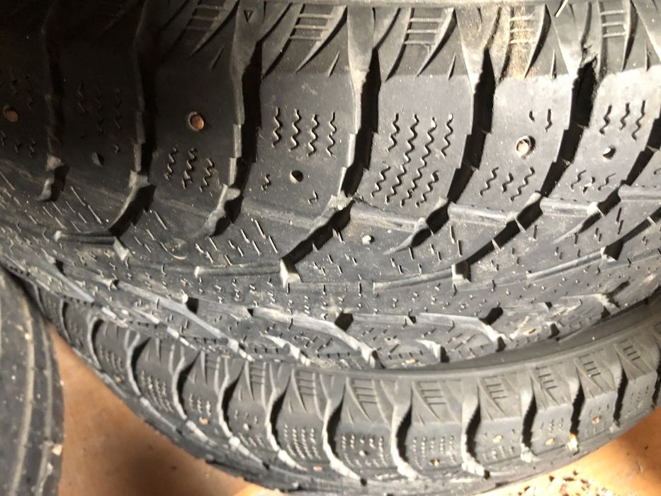Шины 235/65/17 -