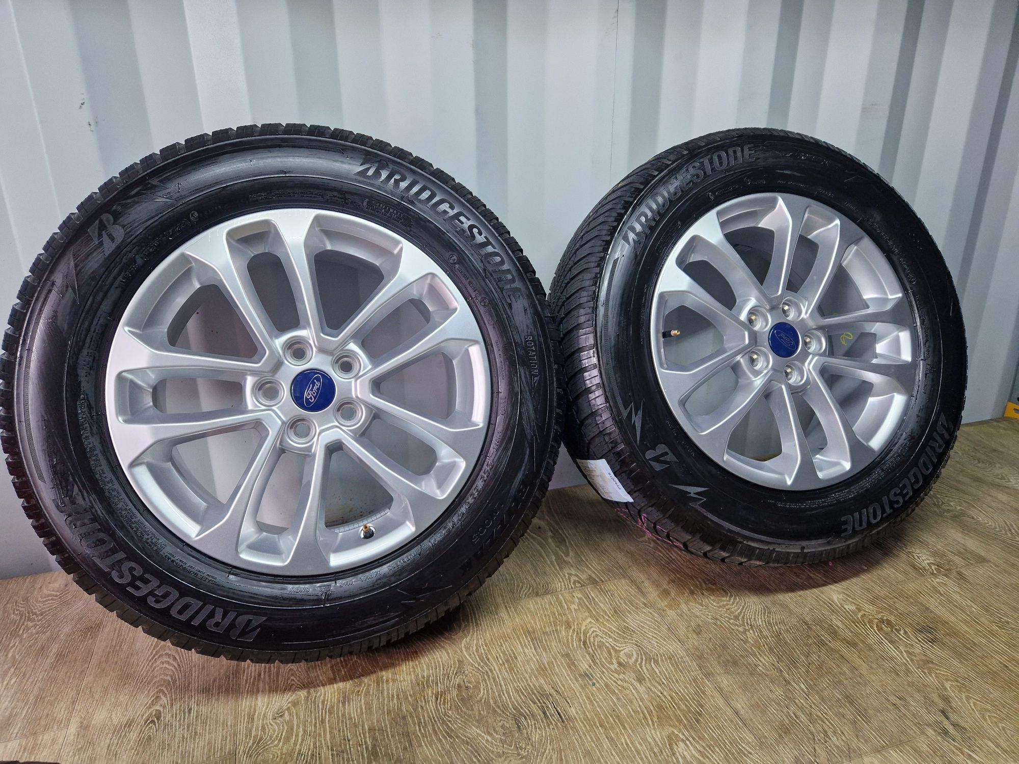 Koła 17 ford kuga escape 5x108 7j et50 os 63.4