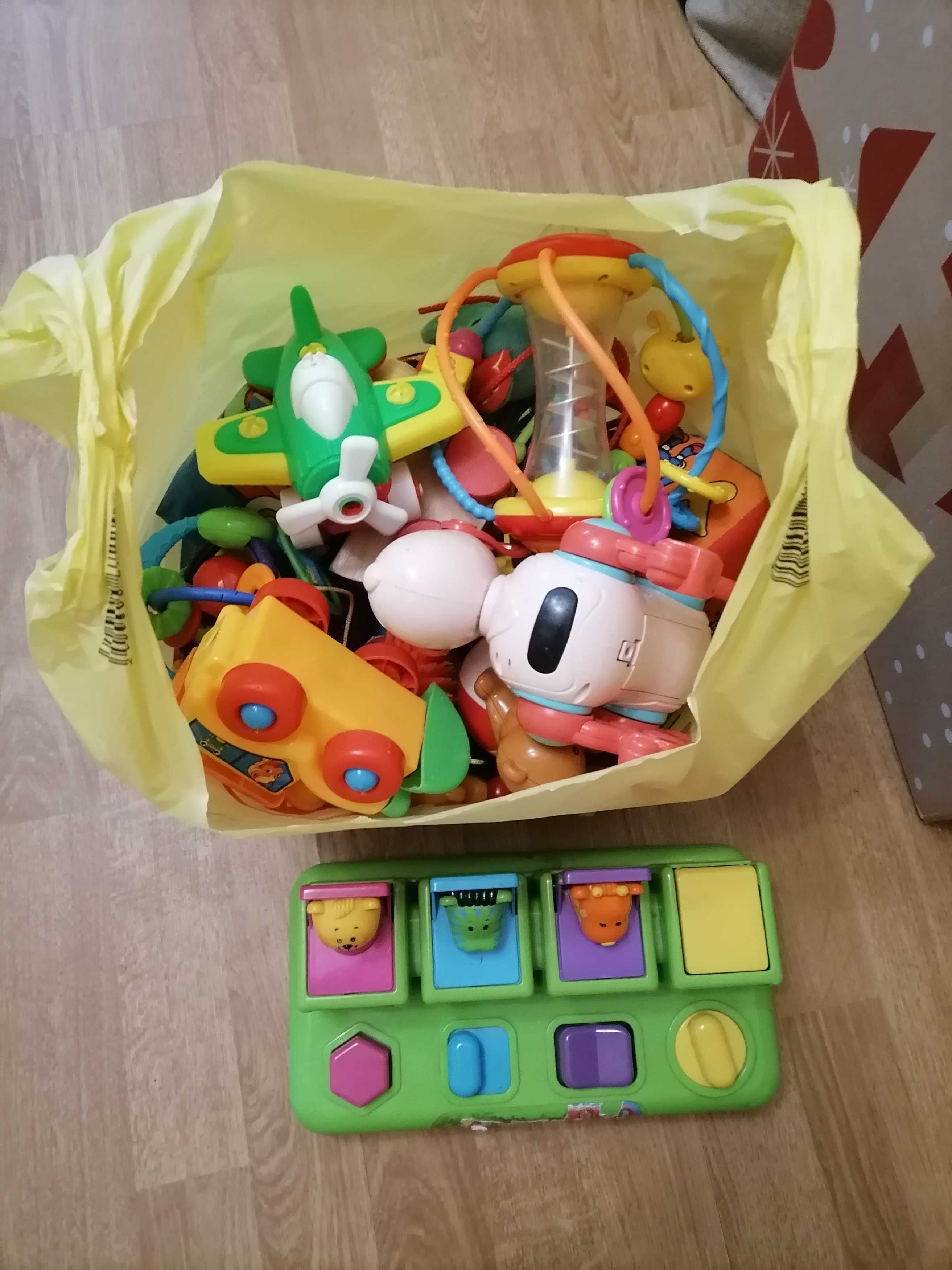 Дитячі іграшки від 0 до 3х років