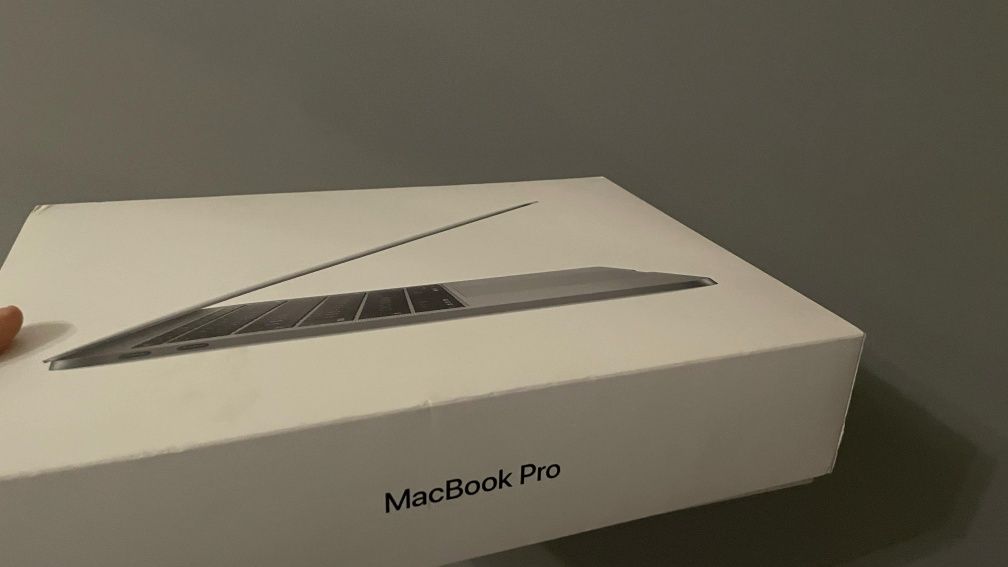 Sprzedam MacBook