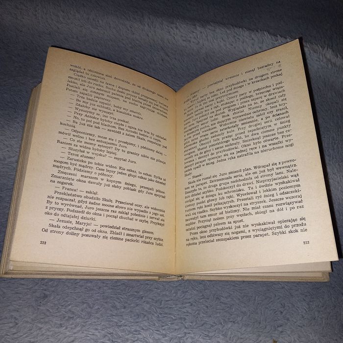 Książka 1959r Krwawi i Hyrni Józef Kapeniak LSW antyk stara