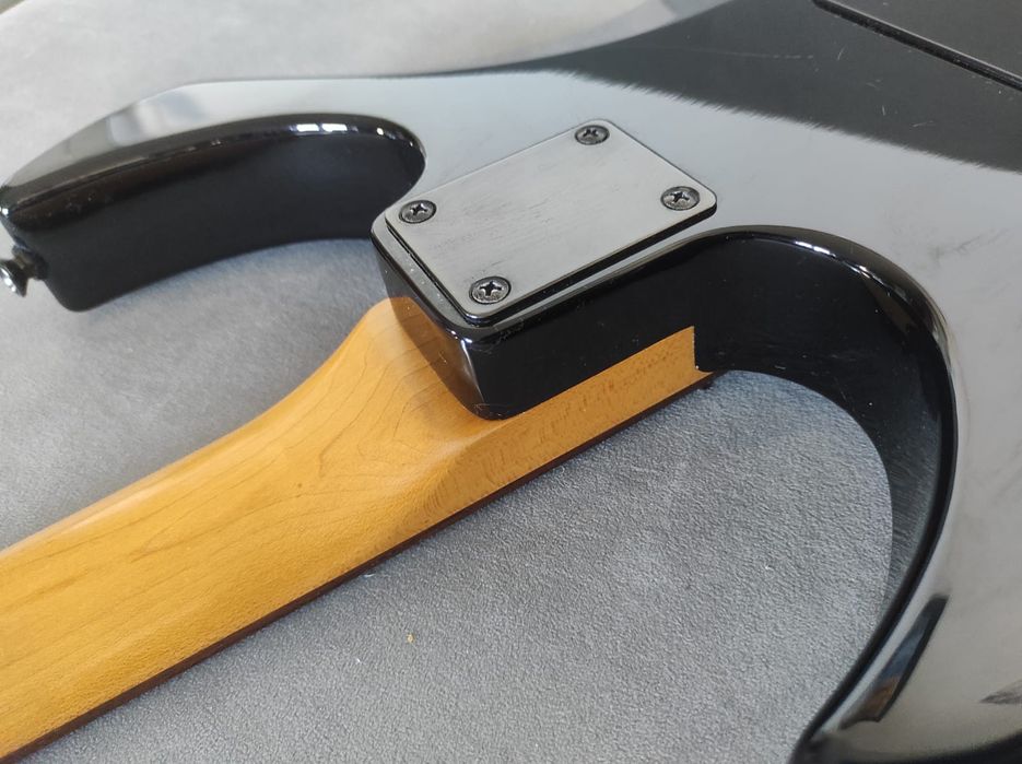 Yamaha RGX221 gitara elektryczna HSH