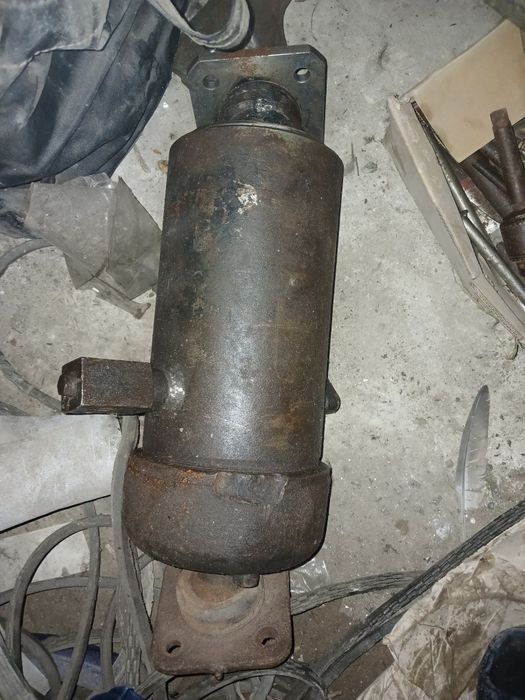 Гидроцилиндр новый 3 штоковый 2ПТС4, 5 штоковый Зил после реставраци