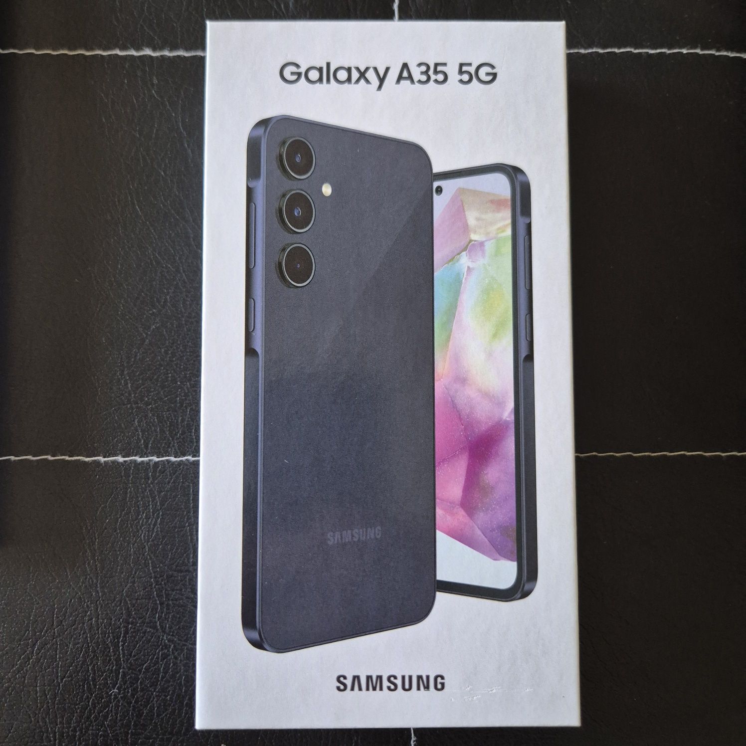 Samsung Galaxy A35 5G в ідеальному стані.