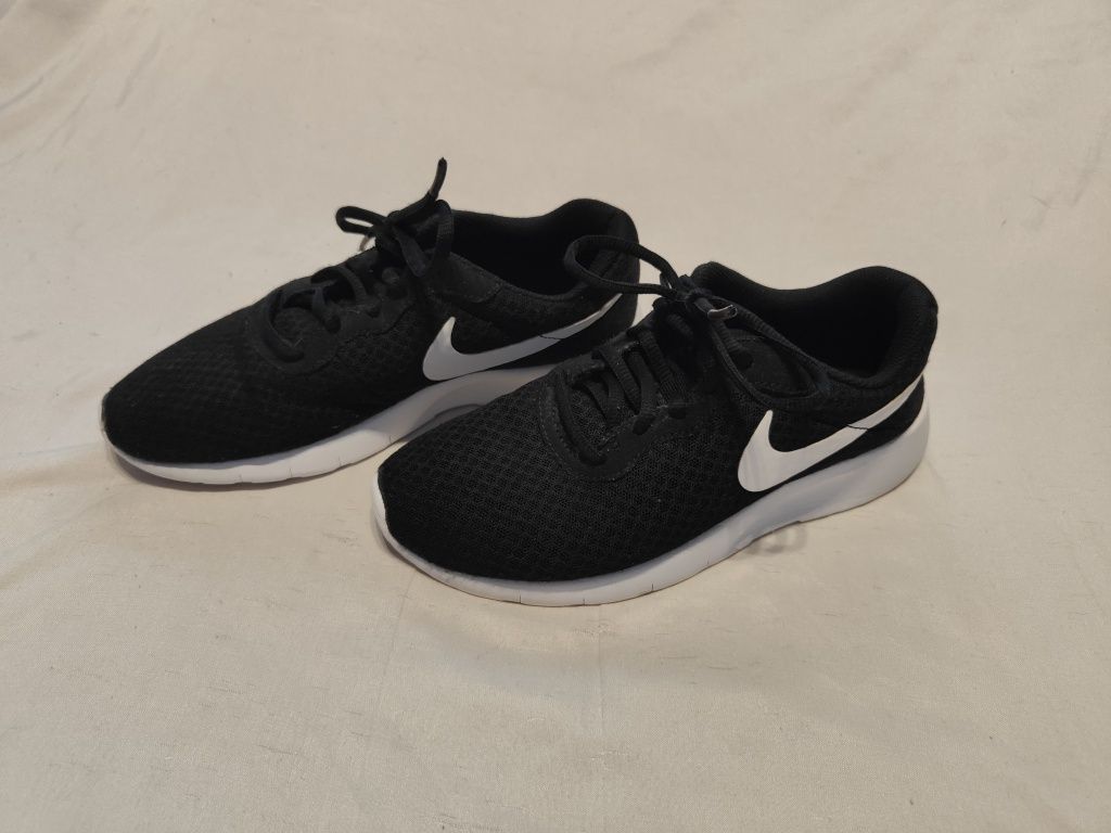 Buty Nike sportowe 37,5