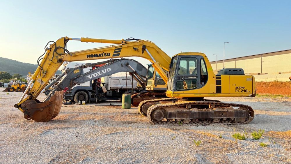 Escavadora Komatsu pc210-6