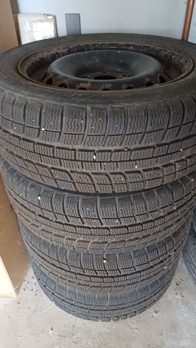 Koła zimowe z felgami 5x114,3 Renault 16 cali