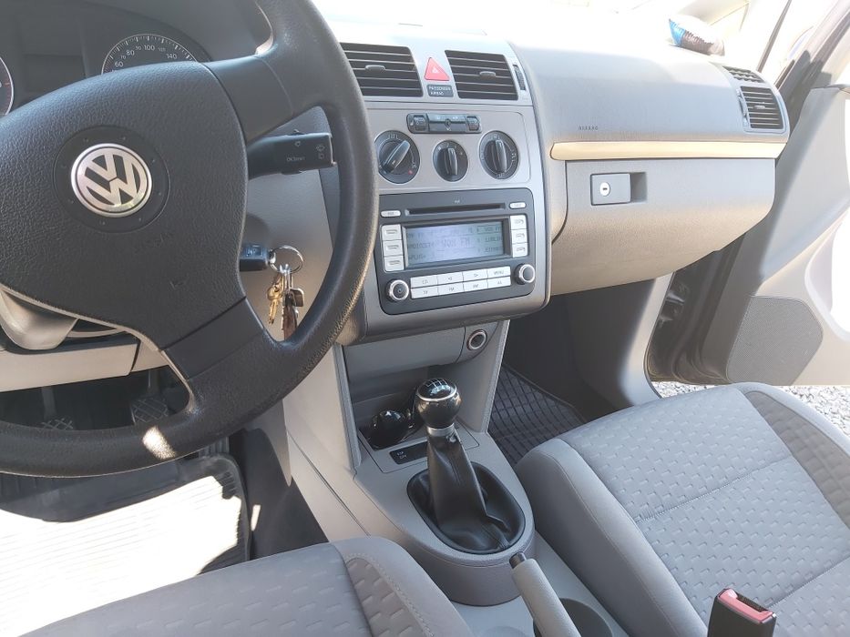 Sprzedam VW TURAN 1.9 TDI
