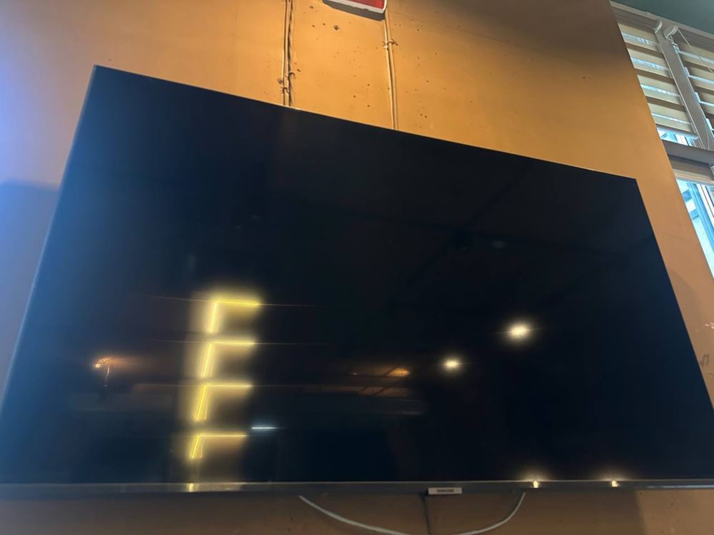Телевізор Samsung 43 QE43Q7F (EU)