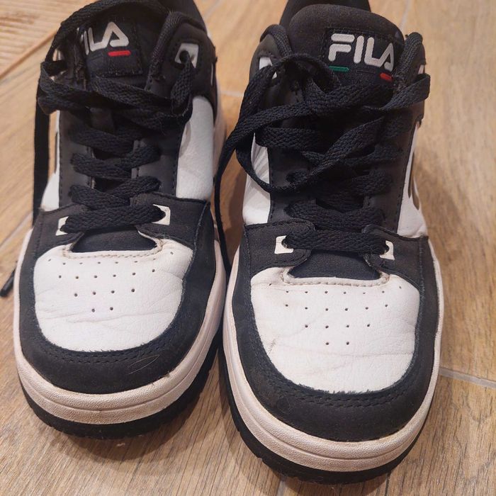 Кросівки Fila 37р. Устілка 23 см