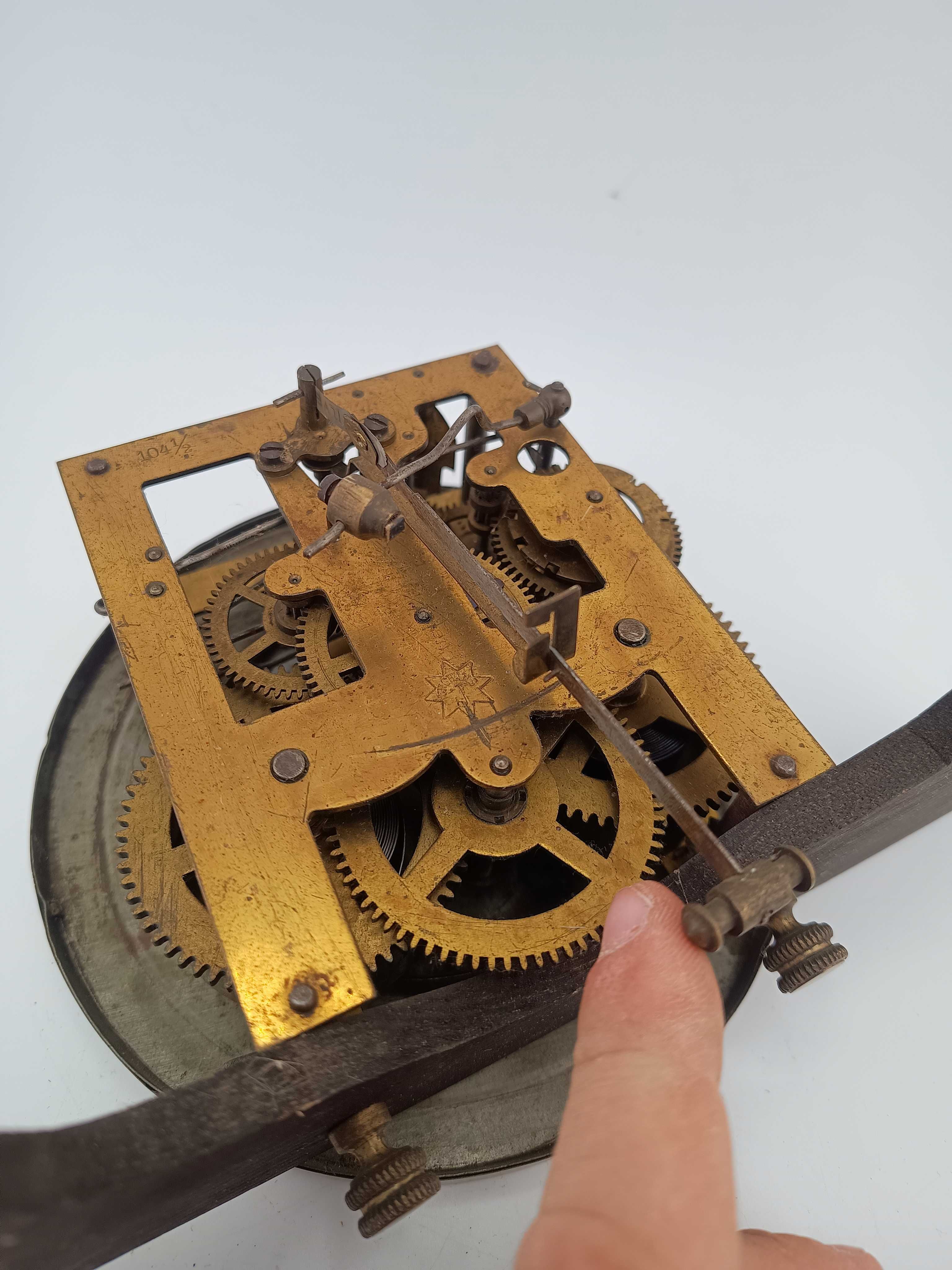 Mechanizm do zegara Le roi a Paris Junghans
