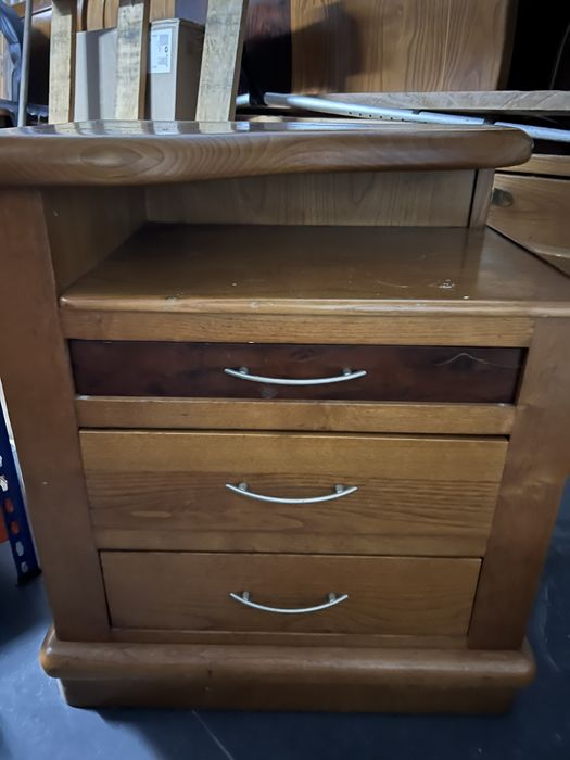 Vendo moveis de quarto ( todos juntos)