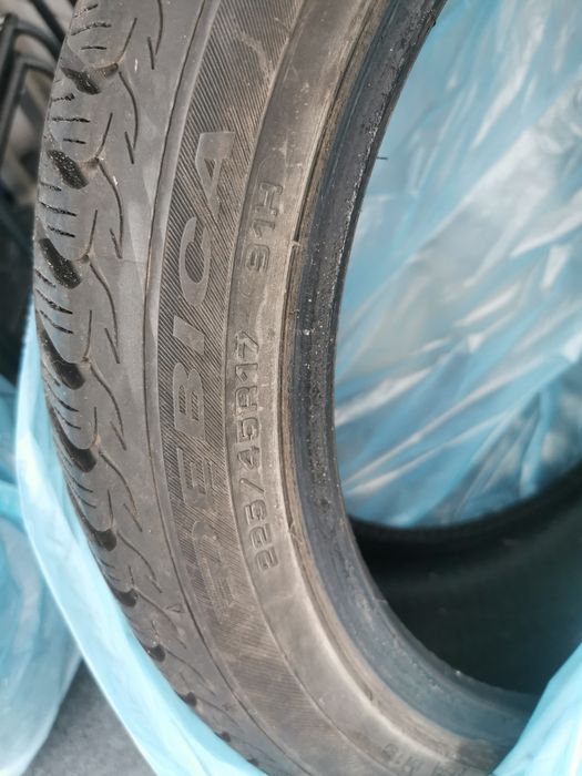 Opony zimowe Dębica 225 / 45 R 17  91 H