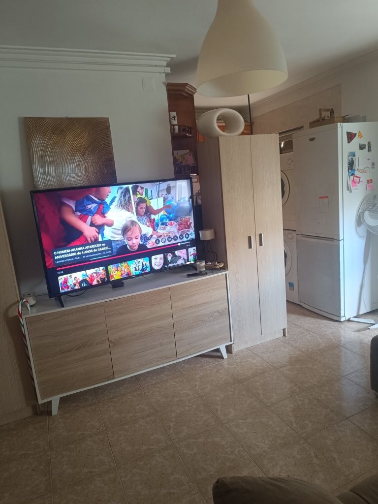 T3 na Amora a 100m2 da Baia e Centro Saúde. Pronto a