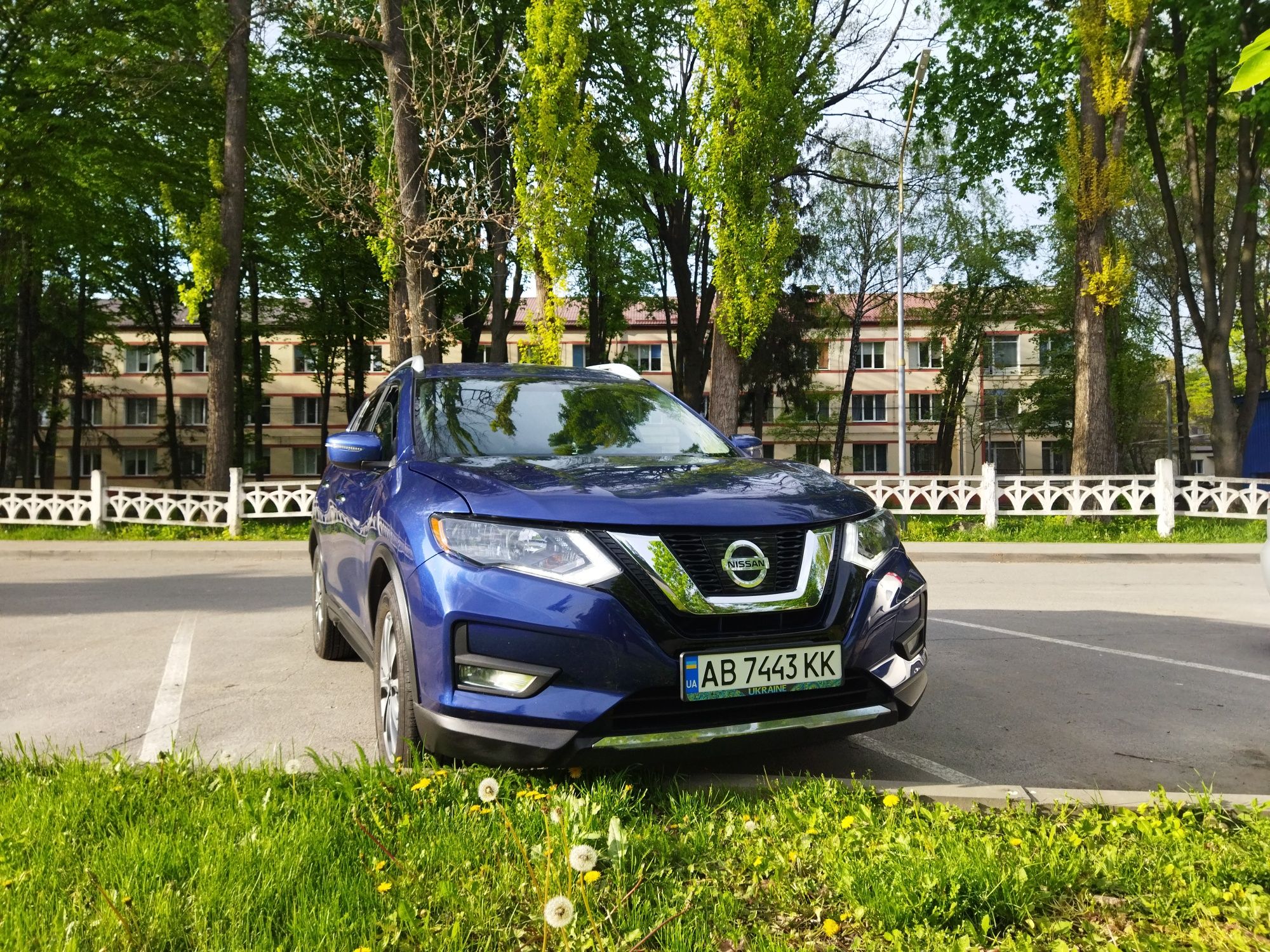 Продам Нісан рог 2018 Nissan Rogue SV колір RBY