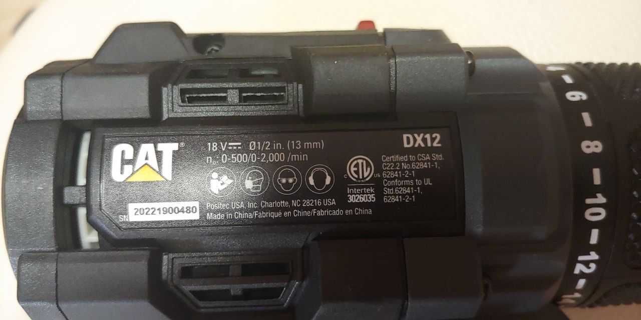 Оригінальний набір шуруповертів CAT DX12K