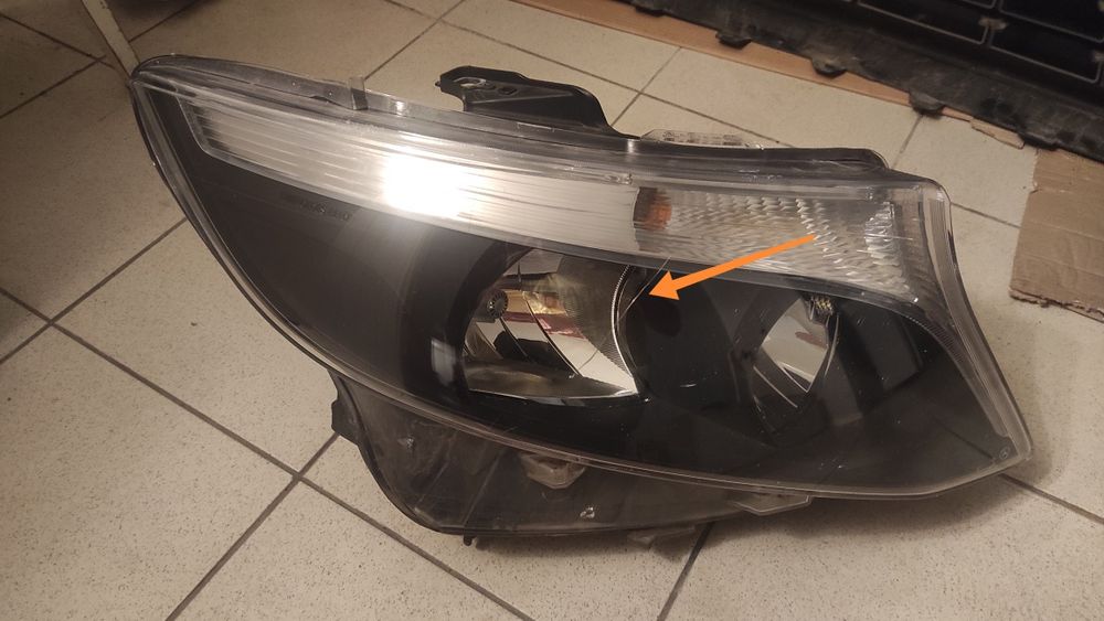 Фара права МВ Vito W447