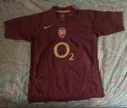 Продам оригинальную футболку Arsenal FC сезона 2005/2006 от Nike.