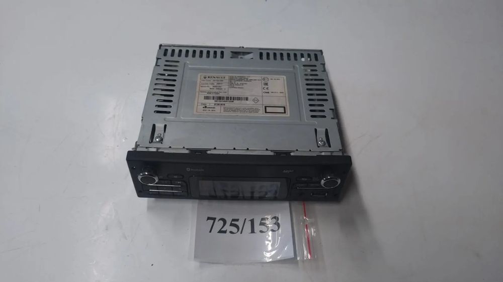 RADIO MASTER MOVANO NV400 10- 281152140R NO 725/153