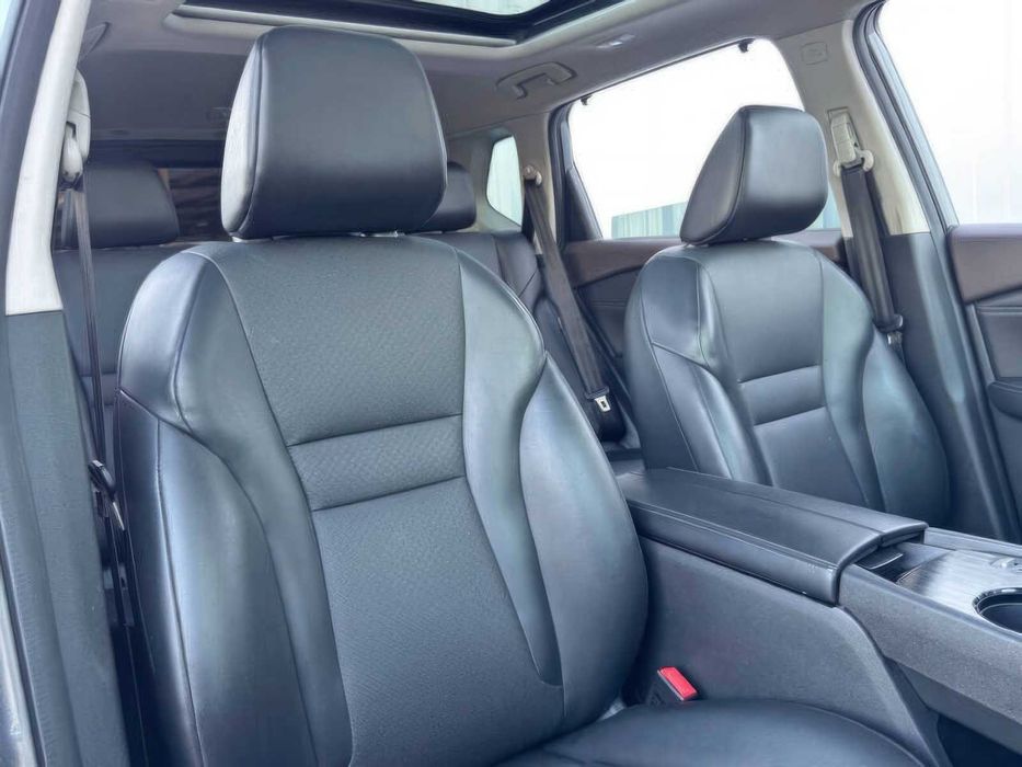 Nissan Rogue SV      2022