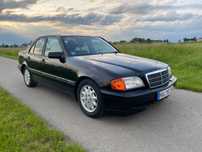 Mercedes-Benz Klasa C **kLASYK 1993 bez korozji**Automat**C-Klase model Kolekcjonerski**