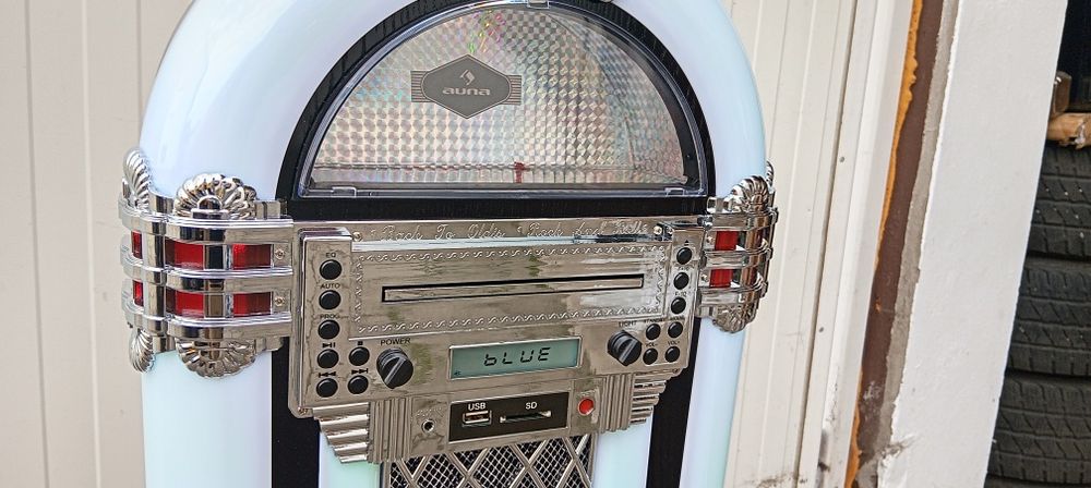 Auna Kentucky, szafa grająca, BT, radio UKF, USB, SD, MP3, odtwarzacz