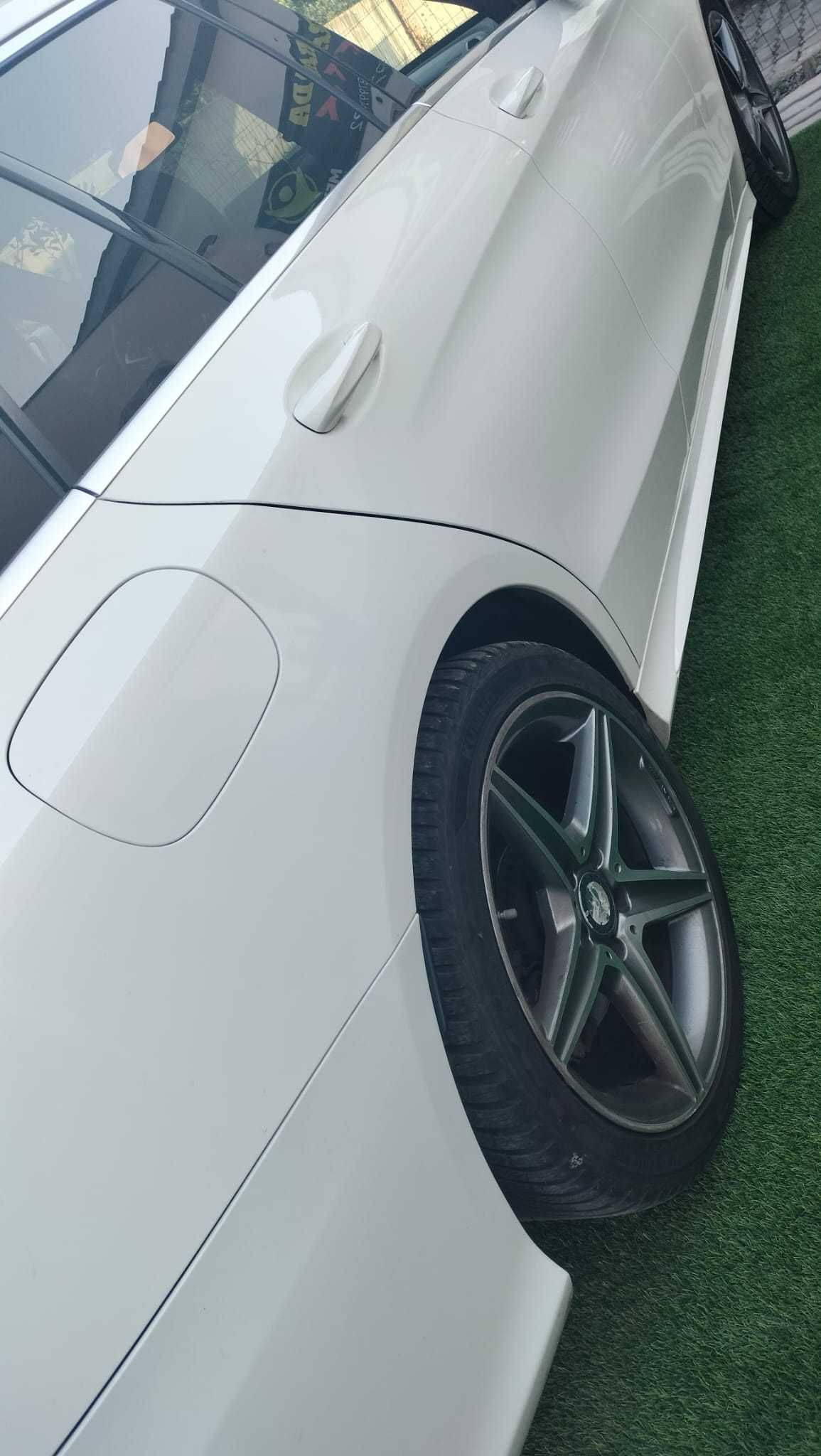 Mercedes-Benz C 220 BLUETEC AMG LINE