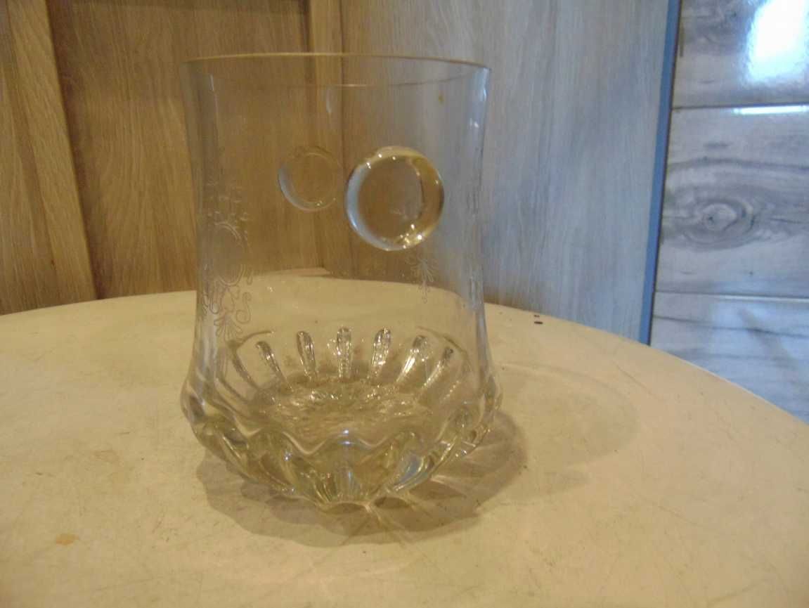 Secesyjny szklany wazon