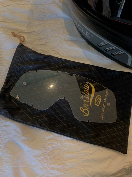 Kit Indian Motorcycle – Capacete, Óculos e Luvas