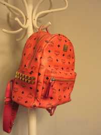 Mochila MCM | Coral Média | Heritage Collection