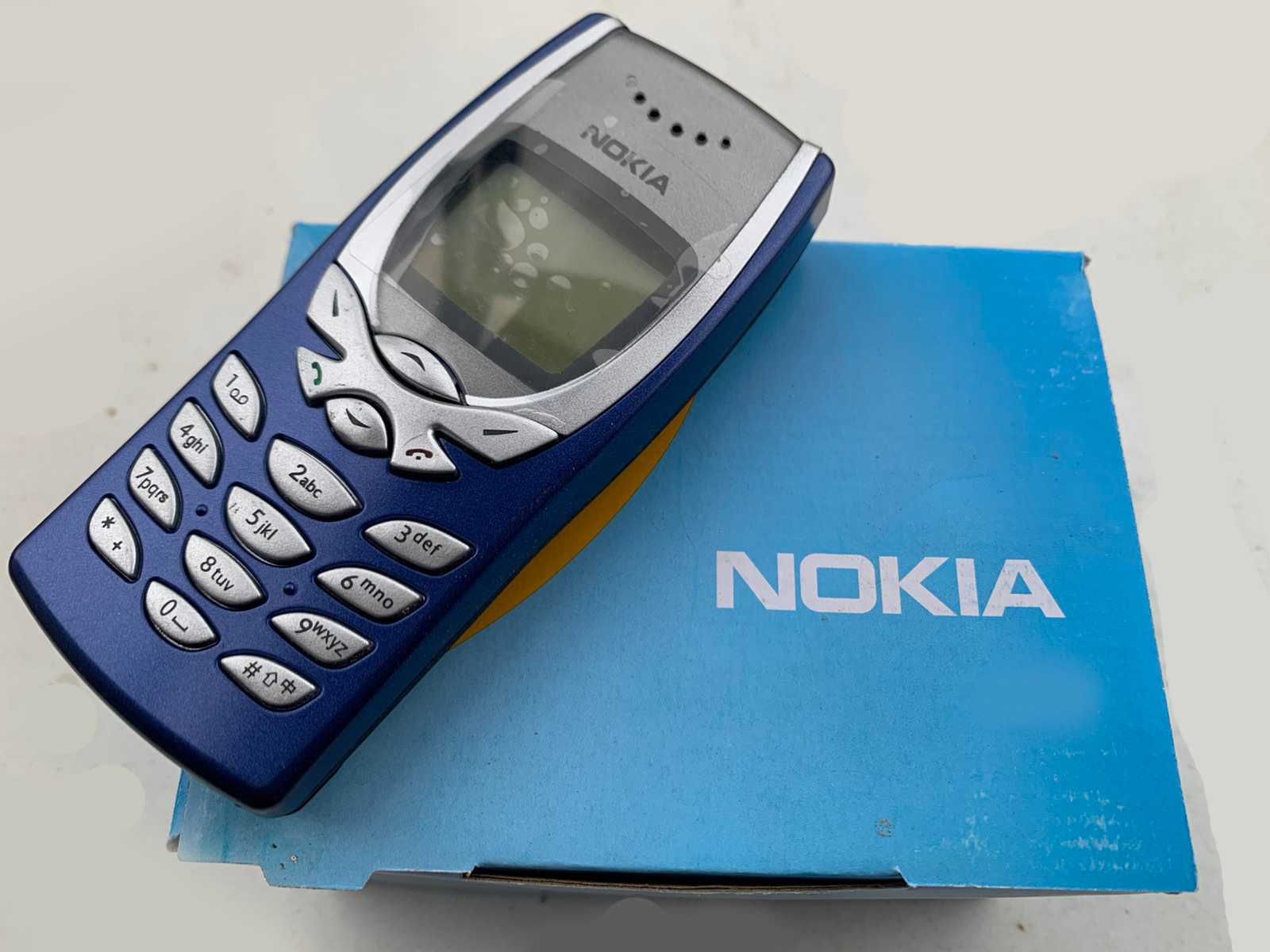 Nokia 8250 Blue надженый новый телефон для легких задач