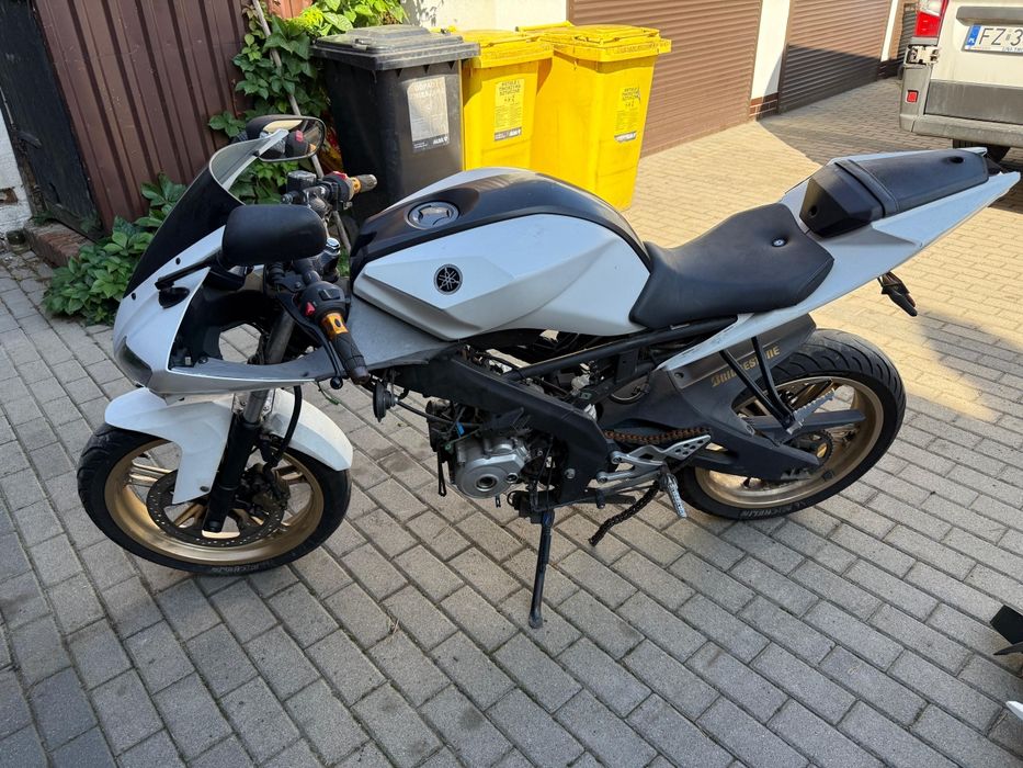 Yamaha yzf r125 lagi ślimak licznik plastiki rama stacyjka lampa set