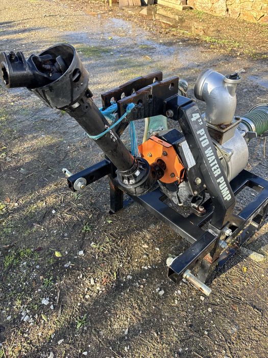 Bomba de agua para trator