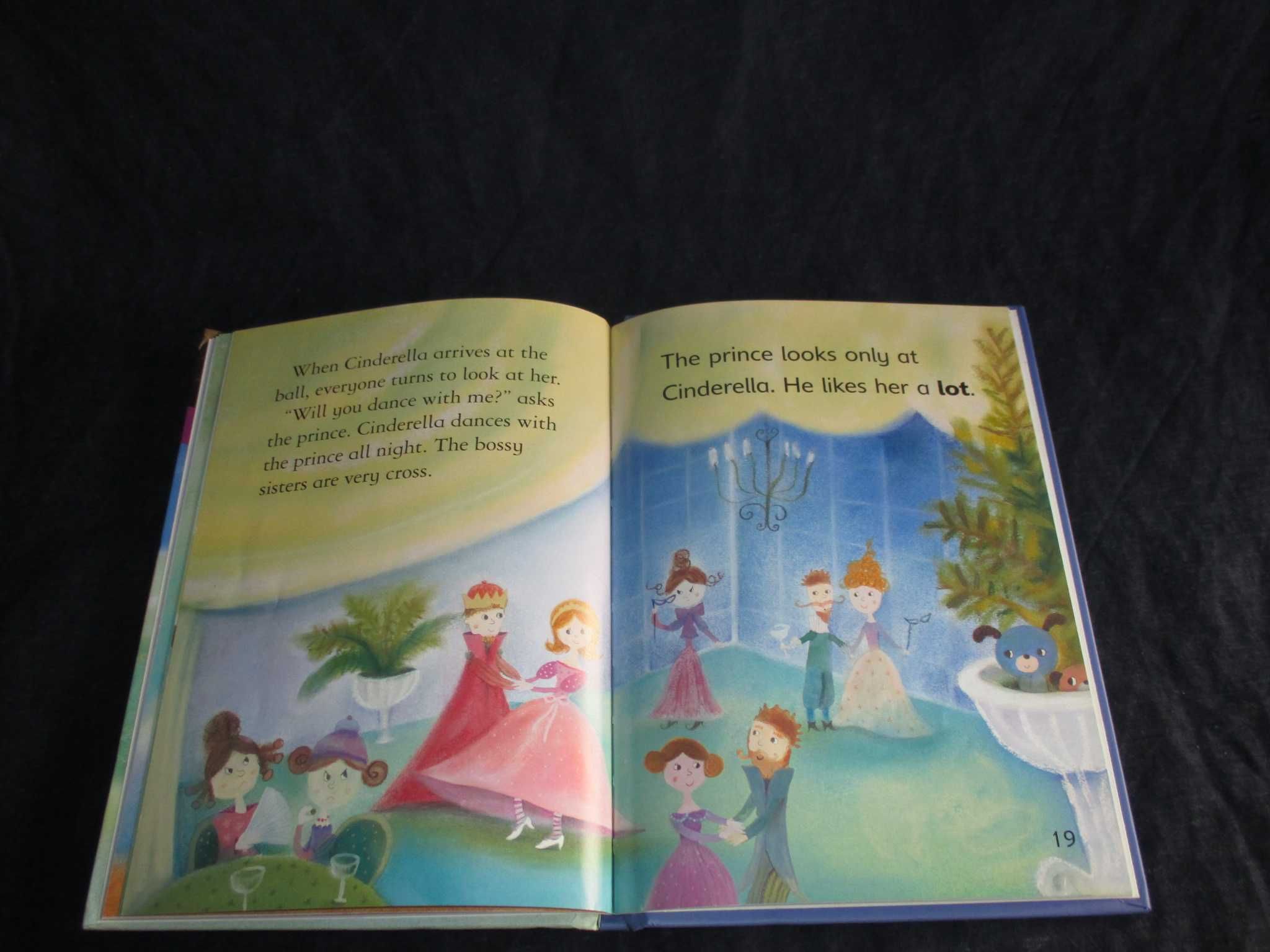 Livro Cinderela First Readers Let's start reading