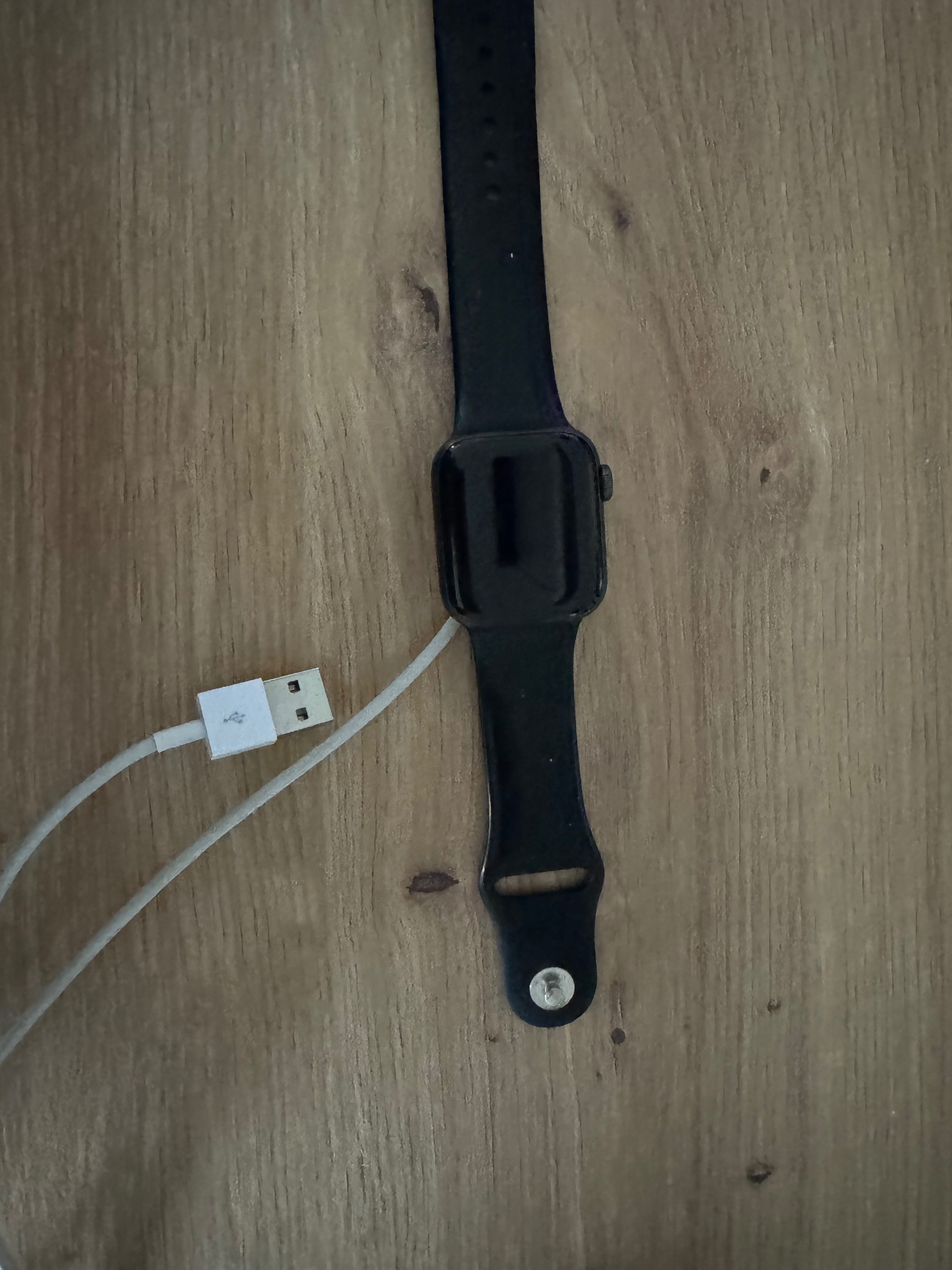 Apple Watch 5 (40mm)