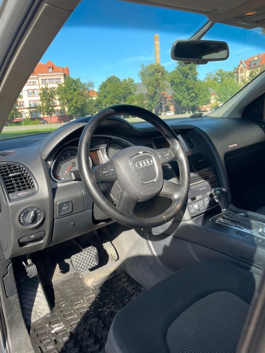 Audi q7 3.0 7osobowe